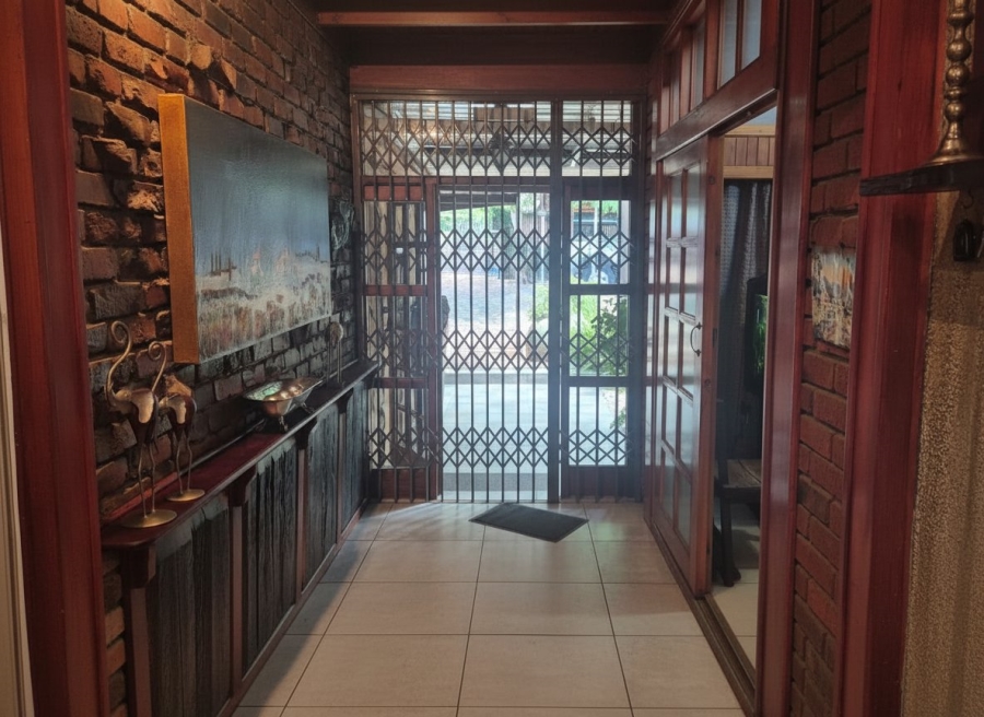 6 Bedroom Property for Sale in Dan Pienaar Free State